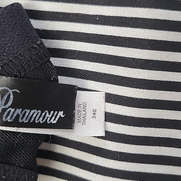 Paramour side smoothing black bra 34G - Picture 3 of 4